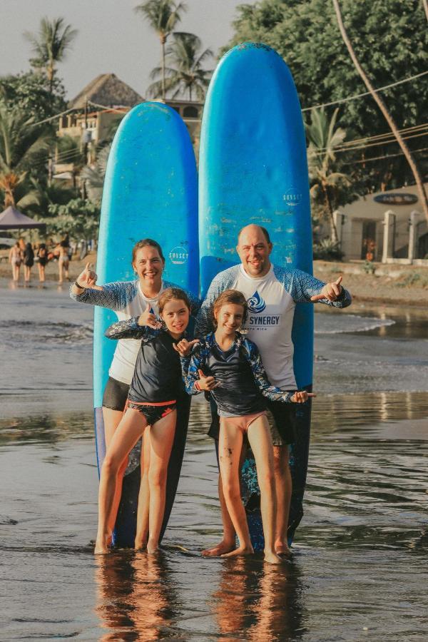 Surf Synergy All-Inclusive Surf Retreat Хако Екстер'єр фото