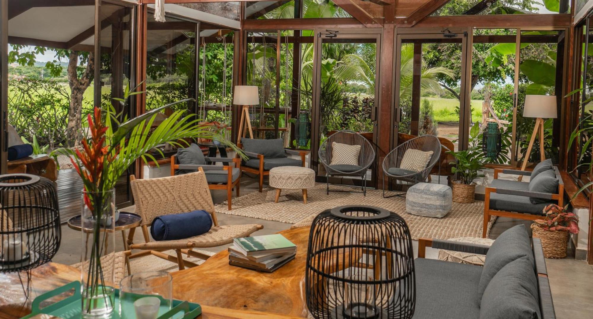 Surf Synergy All-Inclusive Surf Retreat Хако Екстер'єр фото