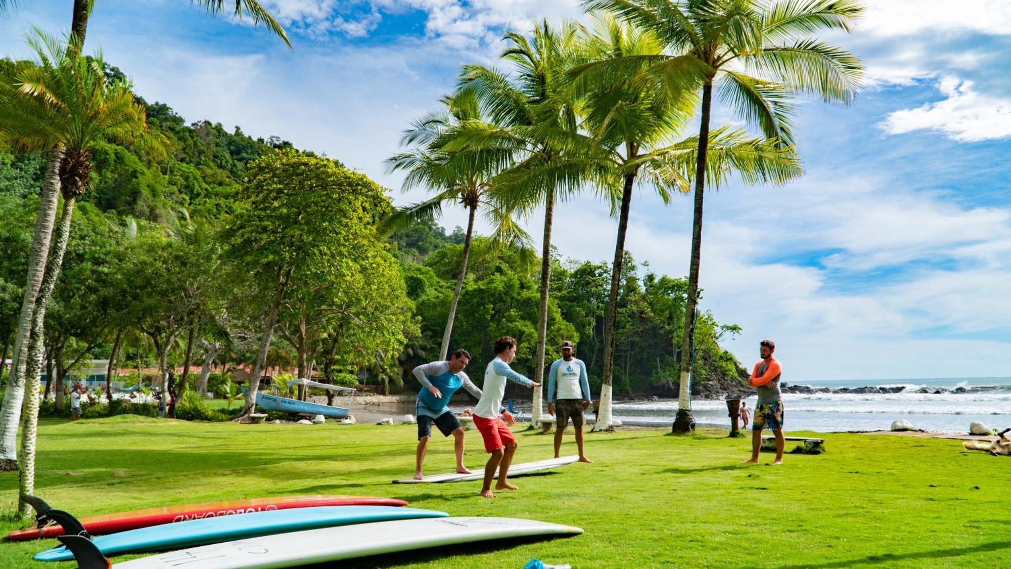 Surf Synergy All-Inclusive Surf Retreat Хако Екстер'єр фото